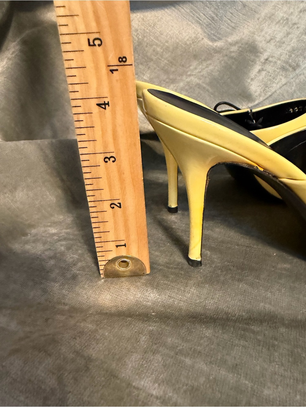 Gucci Open Toe Patent Leather Heeled Lace-Up Shoes. Women's Size 38C. With COA - Picture 4 of 11